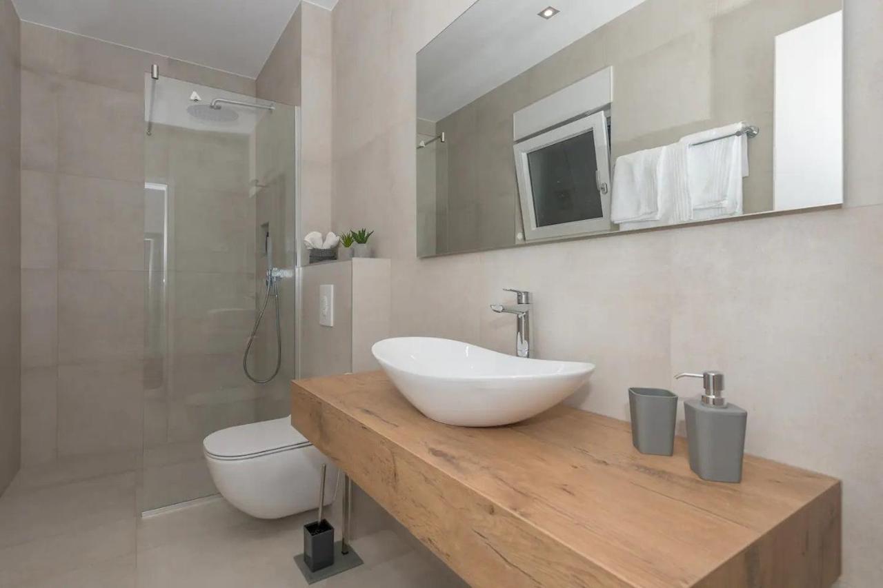 Villa Kuk With Heated Pool Makarska Dış mekan fotoğraf