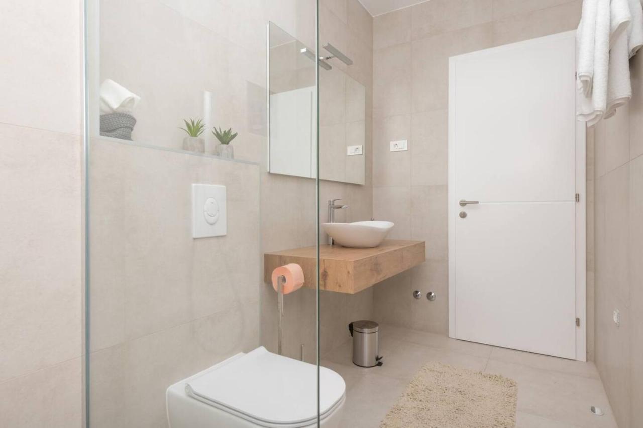 Villa Kuk With Heated Pool Makarska Dış mekan fotoğraf