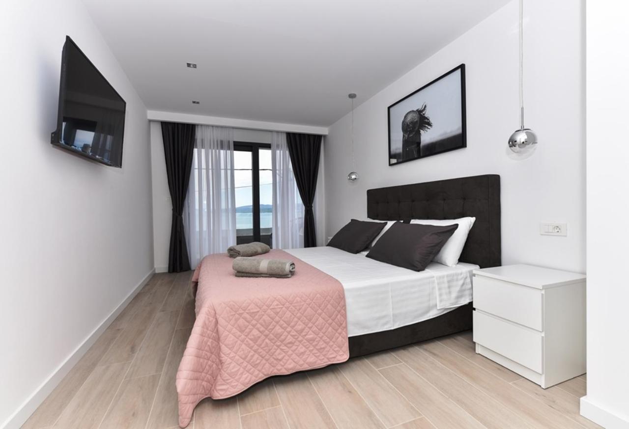Villa Kuk With Heated Pool Makarska Dış mekan fotoğraf